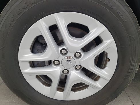 Used 2019 Jeep Compass Sport w/ Tech Group FWD image 31