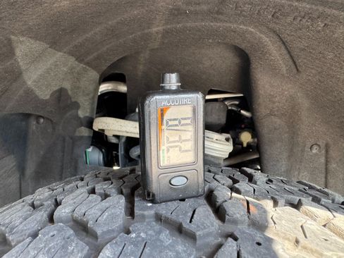 Used 2021 Ford Bronco Black Diamond AWD/4WD image 78