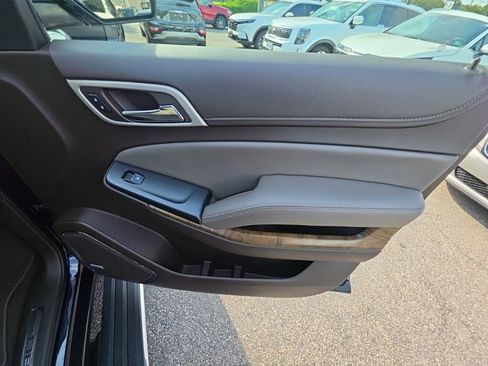 Used 2018 GMC Yukon Denali AWD/4WD image 23