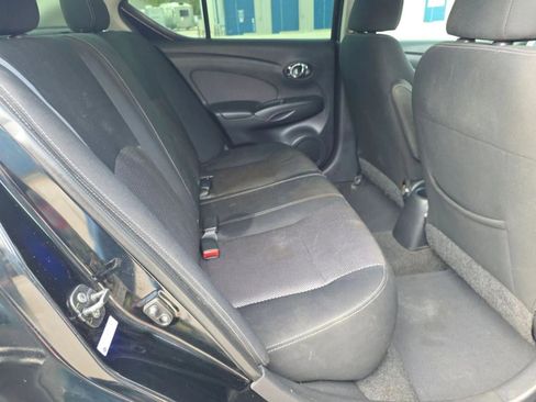 Used 2015 Nissan Versa w/ SL Tech Package FWD image 4