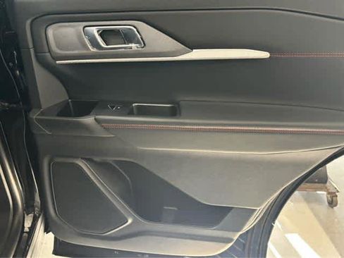 New 2025 Ford Explorer ST-Line w/ Premium Package image 29