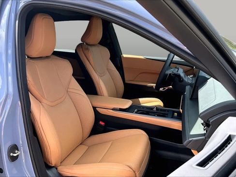 Used 2026 Lexus ES 350e w/ Convenience Package FWD image 8