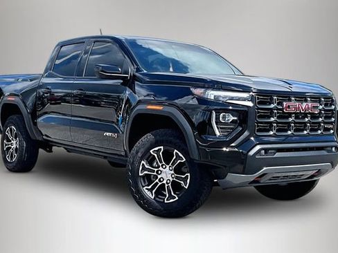 Used 2025 GMC Canyon AT4 w/ Technology Plus Package AWD/4WD image 1
