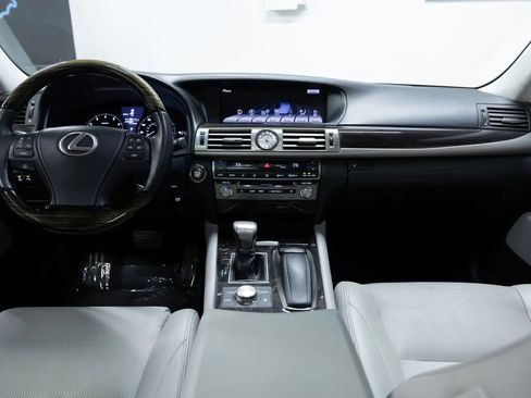 Used 2014 Lexus LS 460 image 23