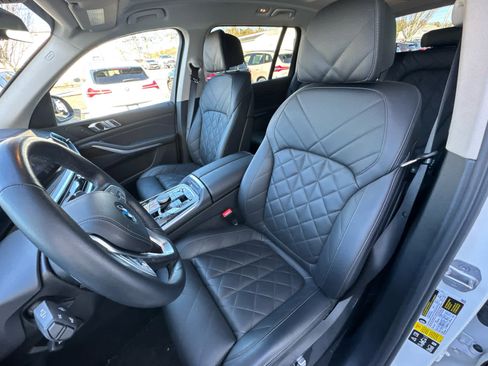 Certified 2023 BMW X7 xDrive40i image 11
