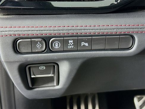 Used 2023 Acura MDX A-Spec image 11