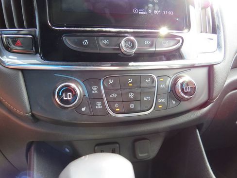 Certified 2023 Chevrolet Traverse LT AWD/4WD image 20