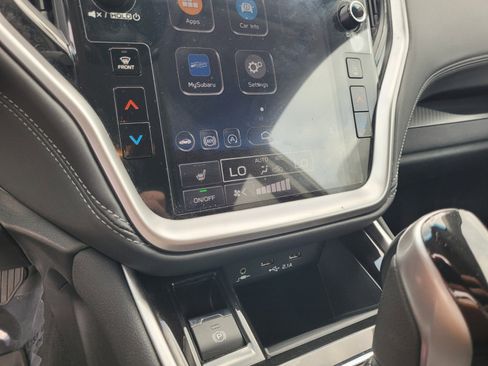 Used 2022 Subaru Outback Premium image 22