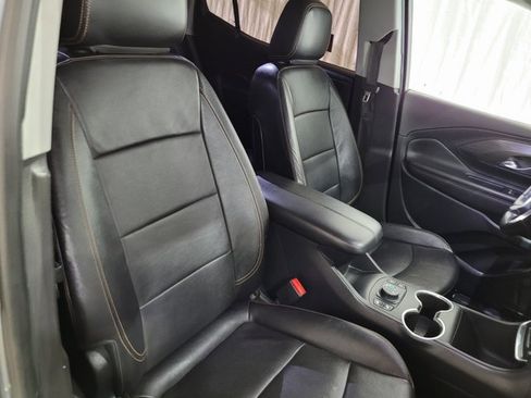 Used 2021 GMC Terrain SLT image 55