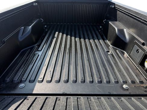 Used 2020 Toyota Tacoma TRD Sport w/ Technology Package image 19