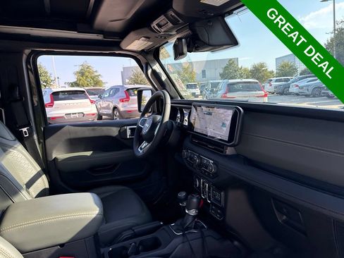 Used 2024 Jeep Wrangler High Altitude AWD/4WD image 15