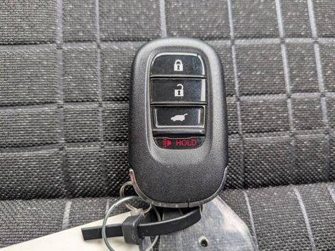 Used 2024 Honda HR-V LX image 30