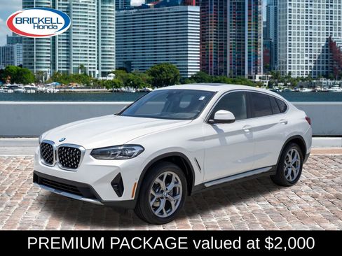 Used 2025 BMW X4 xDrive30i AWD/4WD image 1
