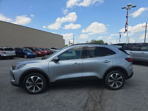 Used 2024 Ford Escape Platinum AWD/4WD image 8