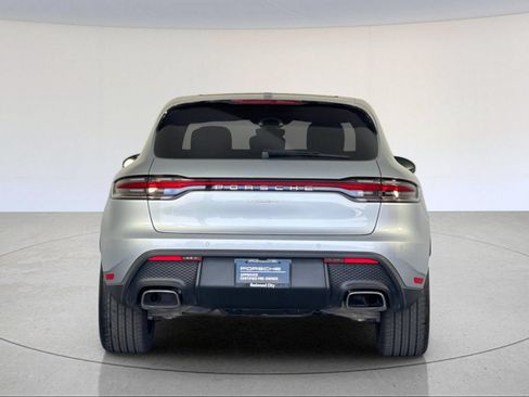 Certified 2026 Porsche Macan AWD/4WD image 7