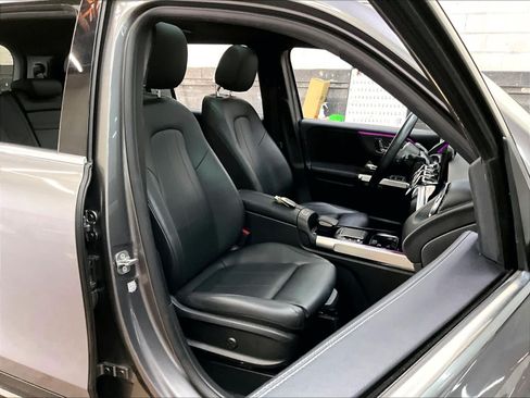 Used 2023 Mercedes-Benz GLB 250 4MATIC image 10