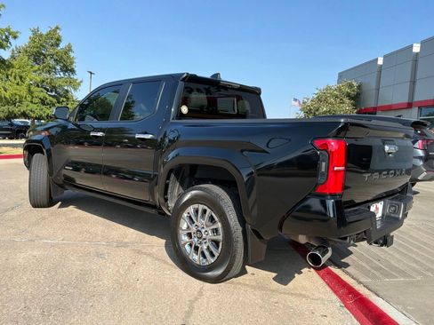 Used 2024 Toyota Tacoma Limited w/ Limited Package (LT) AWD/4WD image 8