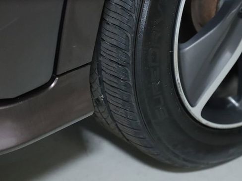 Used 2020 Honda HR-V Touring image 42