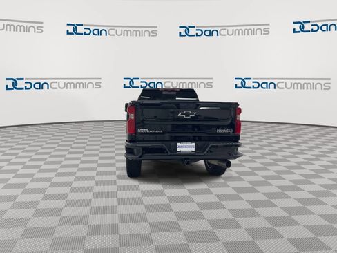 Used 2024 Chevrolet Silverado 2500 High Country w/ Technology Package AWD/4WD image 7