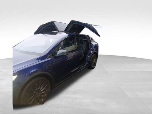 Used 2017 Tesla Model X 75D image 8