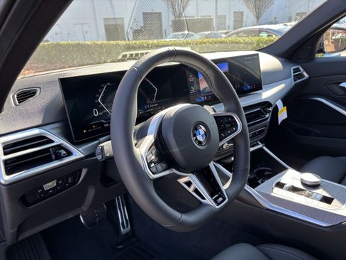 Used 2026 BMW 330i Sedan w/ M Sport Package RWD image 15
