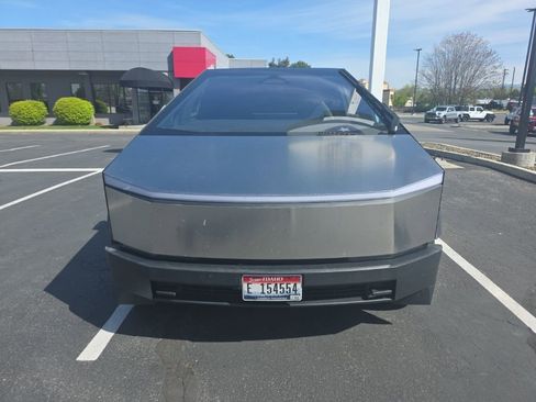 Used 2025 Tesla Cybertruck AWD Crew Cab image 2