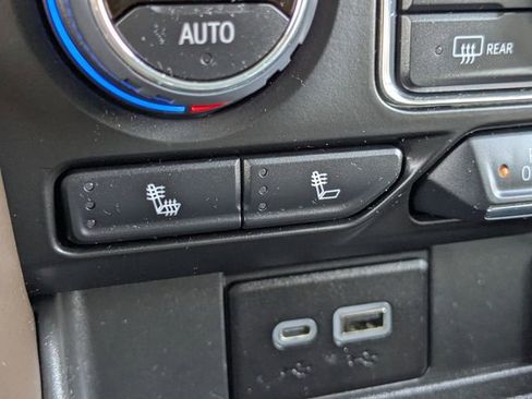 Used 2022 Chevrolet Tahoe Z71 image 29