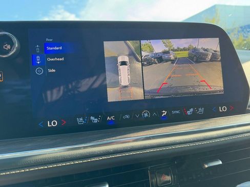 New 2026 Chevrolet Suburban Premier image 19