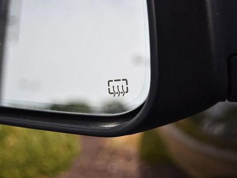 Used 2023 RAM 1500 Big Horn image 10