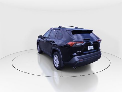 Used 2020 Toyota RAV4 XLE w/ Convenience Package AWD/4WD image 6