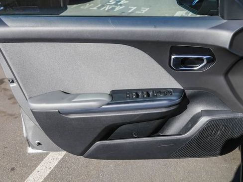 Used 2025 Kia K4 EX image 21