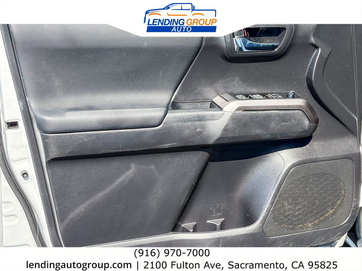 Used 2023 Toyota Tacoma TRD Off-Road RWD image 18