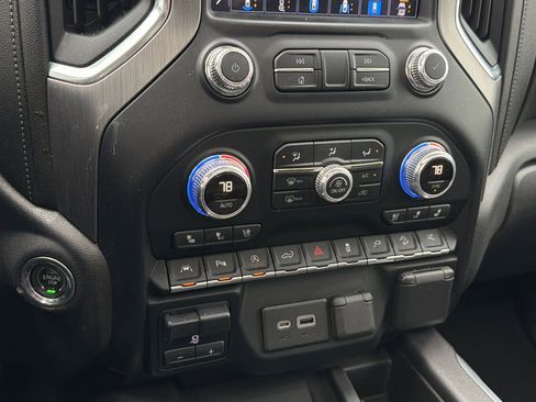 Used 2020 GMC Sierra 1500 Denali w/ Denali Ultimate Package image 27