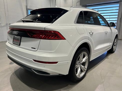 Used 2022 Audi Q8 Premium Plus AWD/4WD image 7