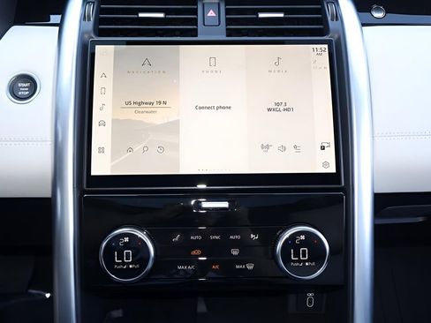 New 2026 Land Rover Discovery S image 23