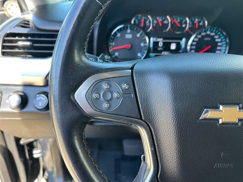 Used 2019 Chevrolet Suburban LT AWD/4WD image 33