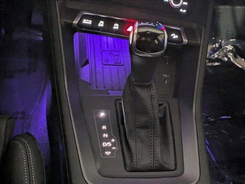 Certified 2024 Audi Q3 2.0T Premium Plus image 12