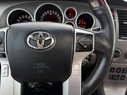 Used 2014 Toyota Sequoia Platinum w/ Preferred Accessory Package AWD/4WD image 30