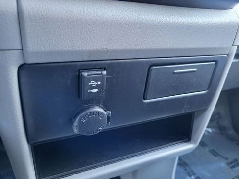 Used 2019 Toyota Sienna LE image 23