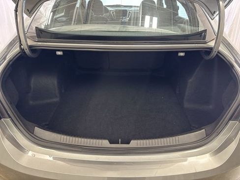 Used 2023 Chevrolet Malibu LT FWD image 23
