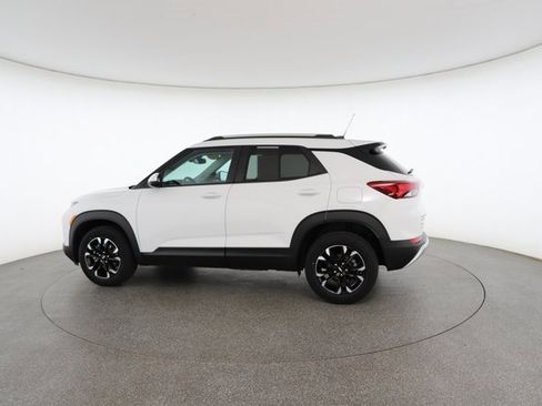 Used 2022 Chevrolet TrailBlazer LT w/ Convenience Package image 8