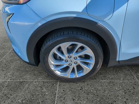 Used 2022 Chevrolet Bolt EUV LT image 14