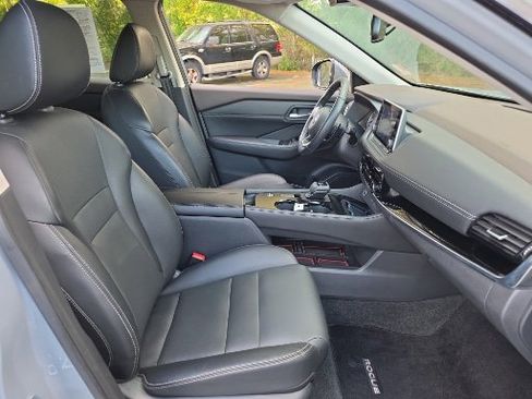 Used 2022 Nissan Rogue SL FWD image 10