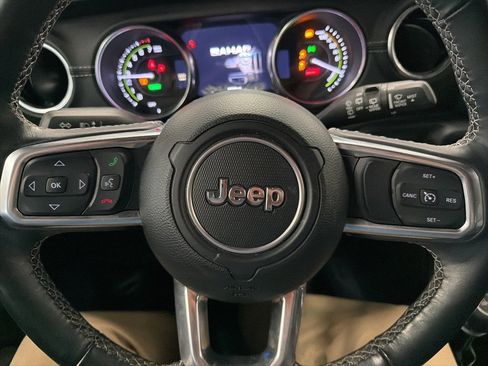 Certified 2023 Jeep Wrangler Unlimited Sahara w/ Cold Weather Group image 8