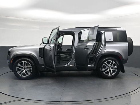 Used 2020 Land Rover Defender 110 SE AWD/4WD image 42
