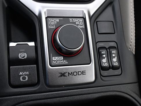 Used 2024 Subaru Forester Limited image 35