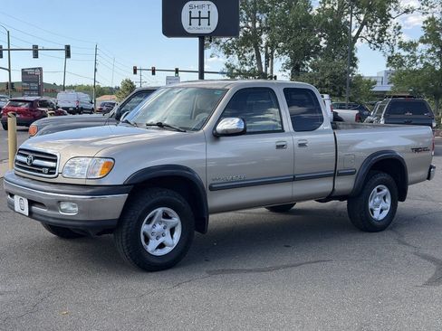 Used 2002 Toyota Tundra SR5 AWD/4WD image 5