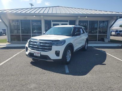 Used 2025 Ford Explorer Active w/ Active Comfort Package