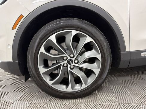 Used 2022 Lincoln Nautilus Reserve w/ Equipment Group 201A FWD image 13