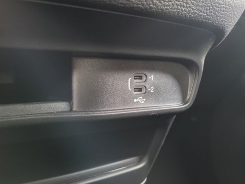 New 2026 Chrysler Pacifica Select FWD image 29